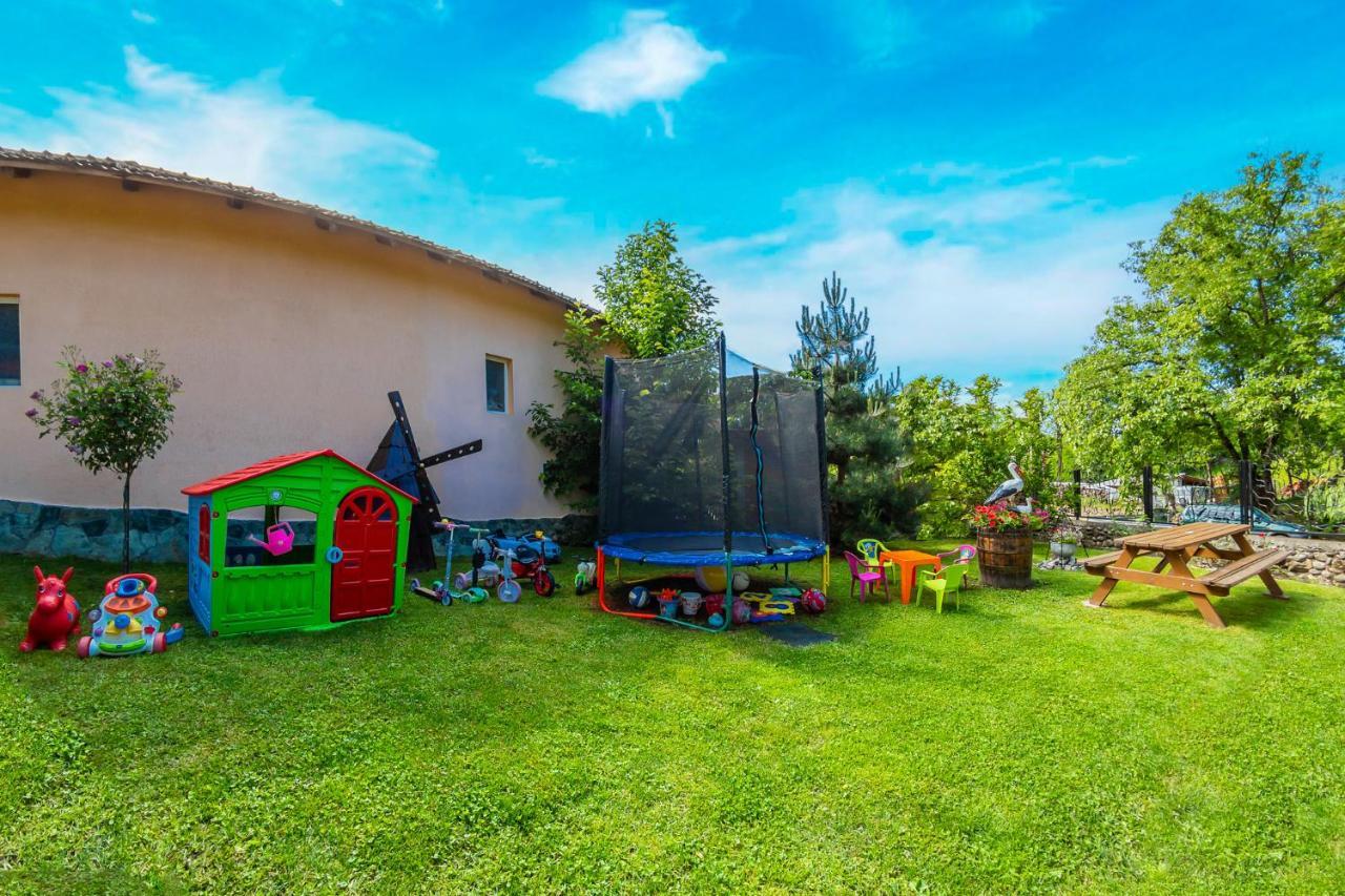 Pensiunea Valea Magurii Новач-Стрэйни Экстерьер фото